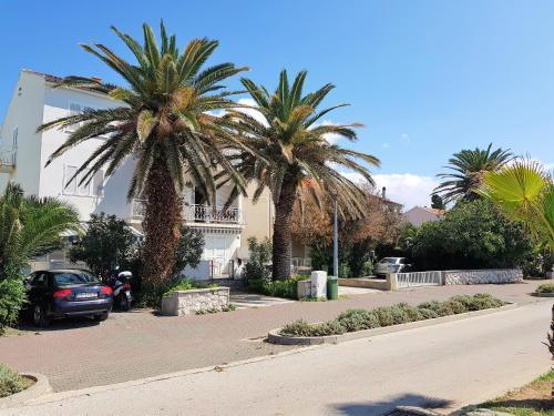 Apartment Lost In Sea In Area 1