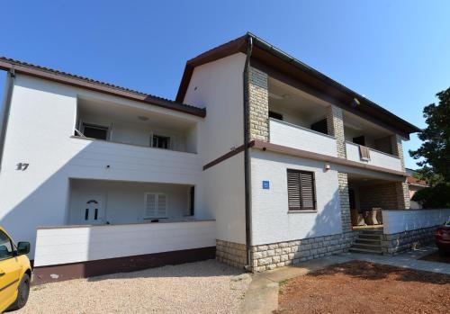 Apartments Roza