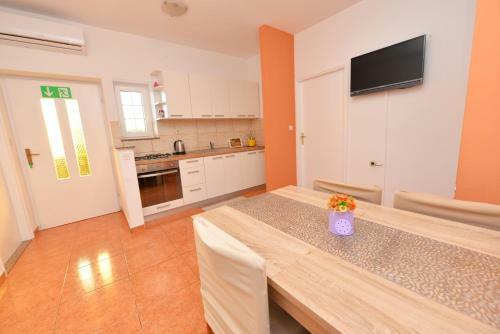 Apartments Adrijana