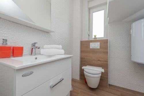 Dario 2. Modern & Luxury Apartment With A Pool