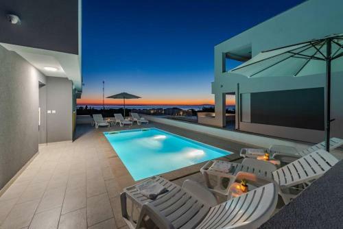 Dario 2. Modern & Luxury Apartment With A Pool