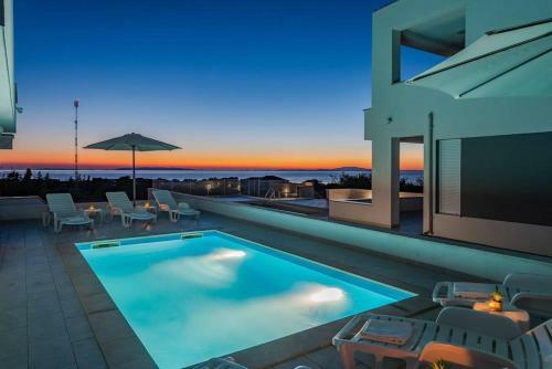 Dario 2. Modern & Luxury Apartment With A Pool