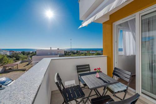 Dario 2. Modern & Luxury Apartment With A Pool