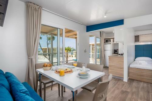 Mobile Homes Camping Omi?alj