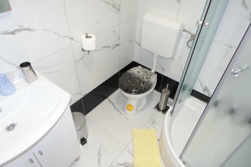 Hostal Apartments Leon Nin