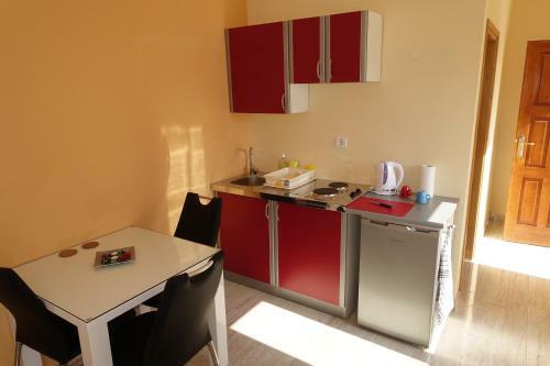 Hostal Apartments Leon Nin