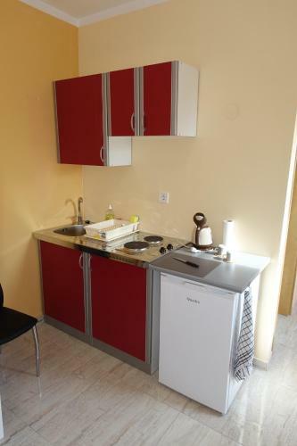 Hostal Apartments Leon Nin