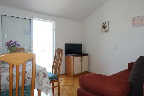 Hostal Apartments And Rooms With Parking Space Nin, Zadar - 5805