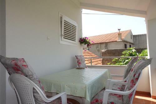 Hostal Apartments And Rooms With Parking Space Nin, Zadar - 5805