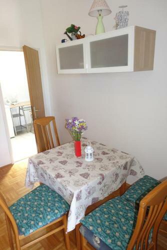 Hostal Apartments And Rooms With Parking Space Nin, Zadar - 5805