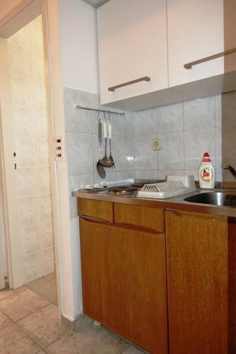 Hostal Apartments And Rooms With Parking Space Nin, Zadar - 5805