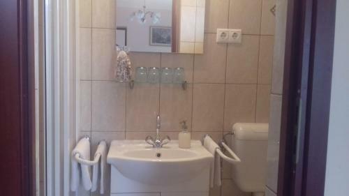 Hostal Soromp� Vend�gh�z