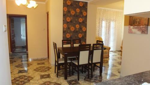 Hostal Csal�dikuck� Vend�gh�z