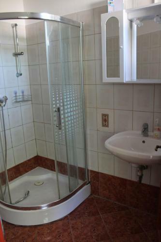 Hostal Csal�dikuck� Vend�gh�z