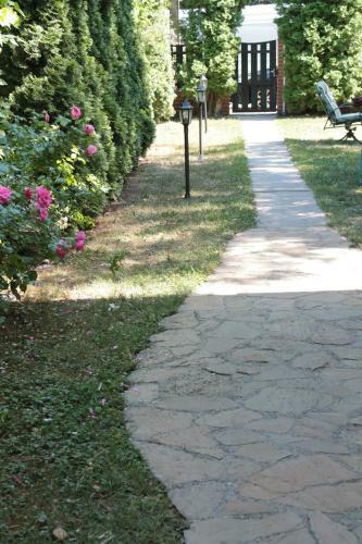 Hostal Csal�dikuck� Vend�gh�z