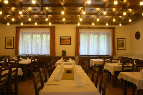 Hostal Zseri Vad�szh�z