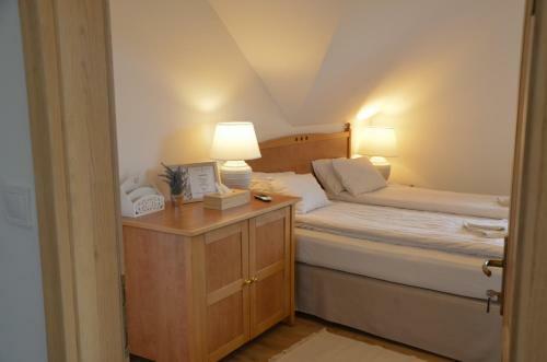 Hostal Buz�s Pince Vend�gh�z
