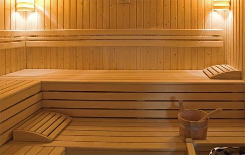 Hotel Domb�v�r