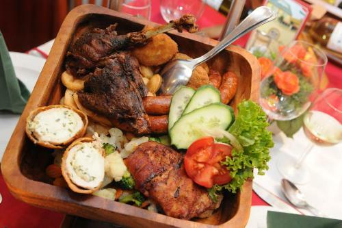 Hostal Aranypatk� Fogad�-�tterem