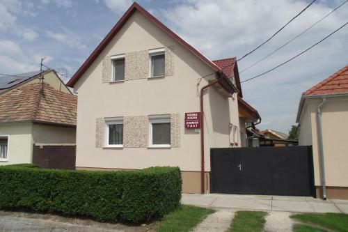 Hostal Radek Vend�gh�z �s Apartman