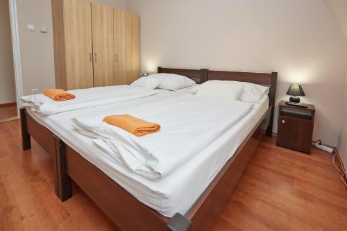 Zoli Apartmanok-v�ndor2 K�lcsey 34-36