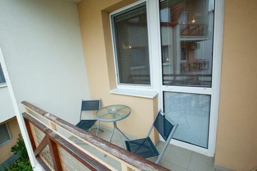 Zoli Apartmanok-r�zsa K�lcsey 34-36