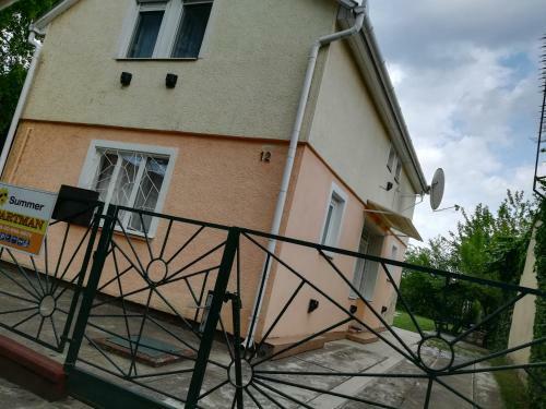 Summer Apartman