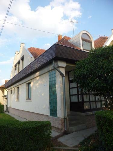 Apartamento L�szl� Vend�gh�z
