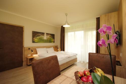 Alm�sy Apartmanh�z Gyula
