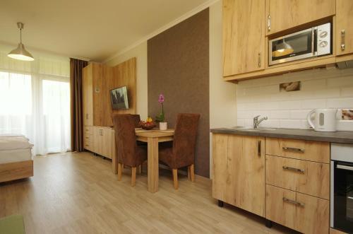 Alm�sy Apartmanh�z Gyula