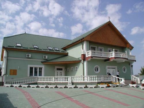 Parish Bull Hotel
