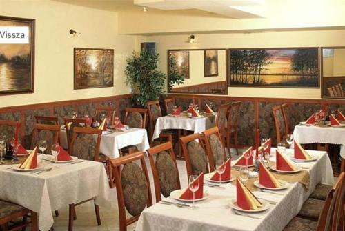 Corvina Hotel-restaurant