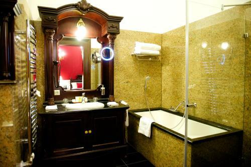 Hotel Forg�ch Kast�ly