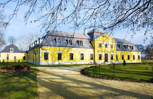 Hotel Forg�ch Kast�ly