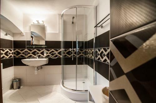 Hostal Zsirai Guest House