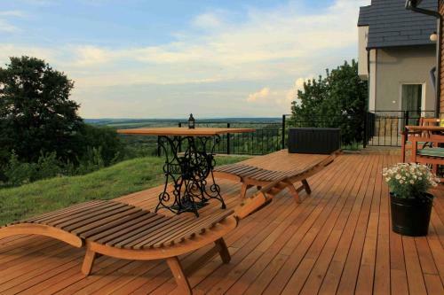 Apartamento Di�liget - Lovasber�ny