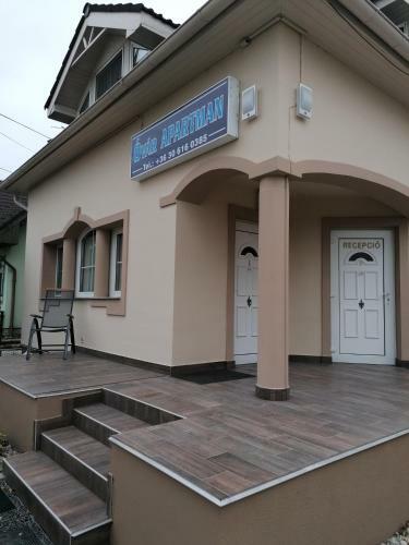 �v�r Apartman