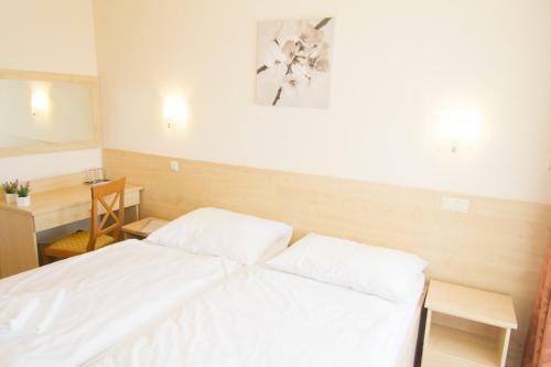 Nimr�d Hotel �s �tterem