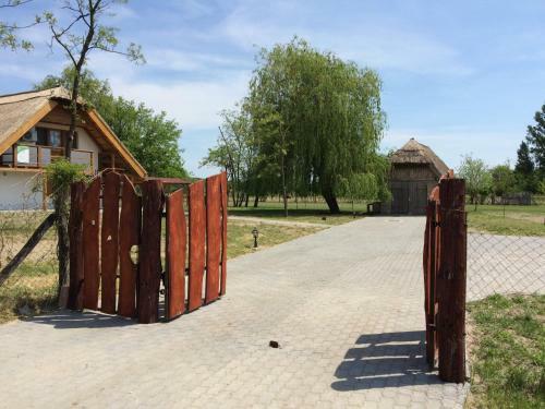 Hostal N�das Apartman