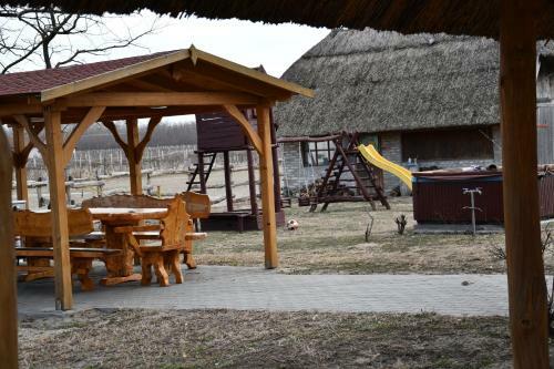 Hostal N�das Apartman