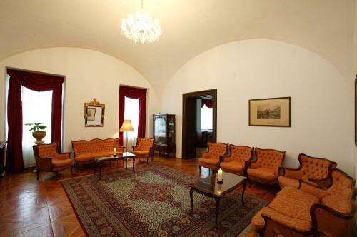 Hotel Teleki-degenfeld Kast�lysz�ll�