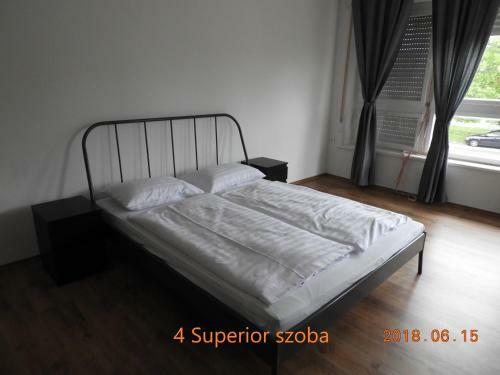 Hostal Joga Inn & Room