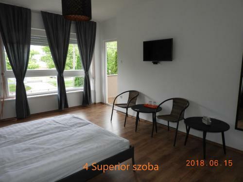 Hostal Joga Inn & Room