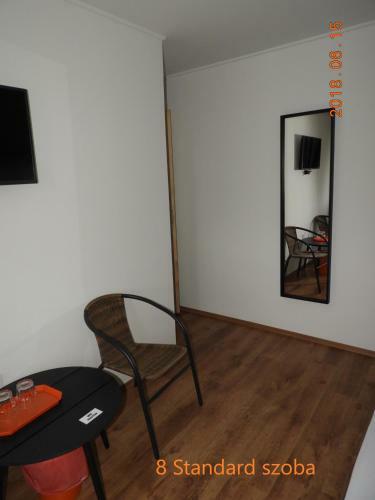 Hostal Joga Inn & Room