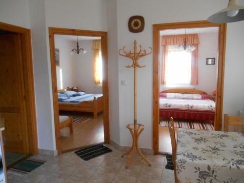 Hostal Vend�gmarasztal� Porta