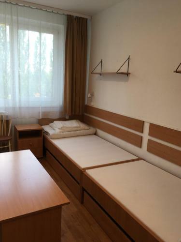 Albergue Soproni Szakk�pz�si Centrum Koll�giuma
