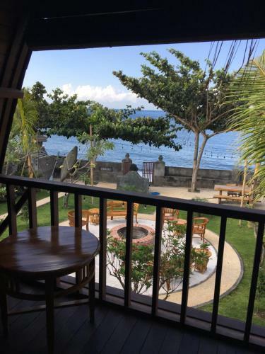 Melasti Beach Bungalows