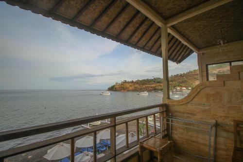 Sunrise Cafe Bungalows