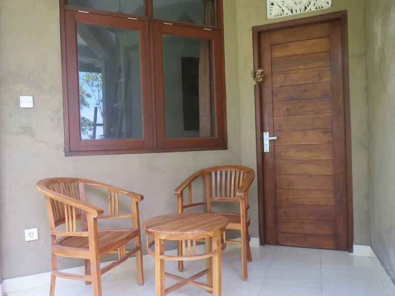 Hostal Amed Sari Beach Guesthouse