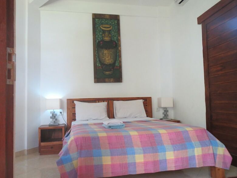 Hostal Amed Sari Beach Guesthouse